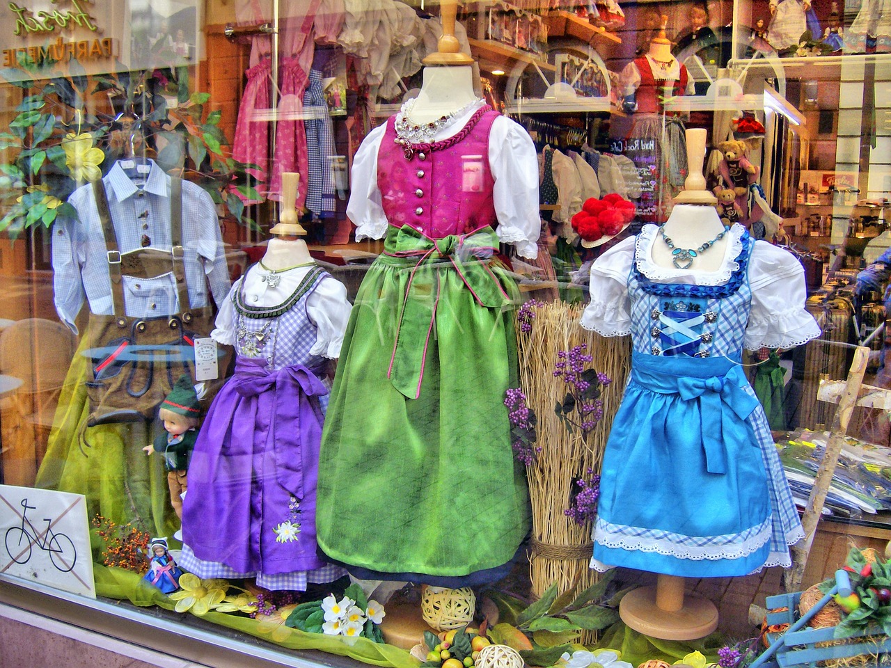 Dirndl und Trachtenmode